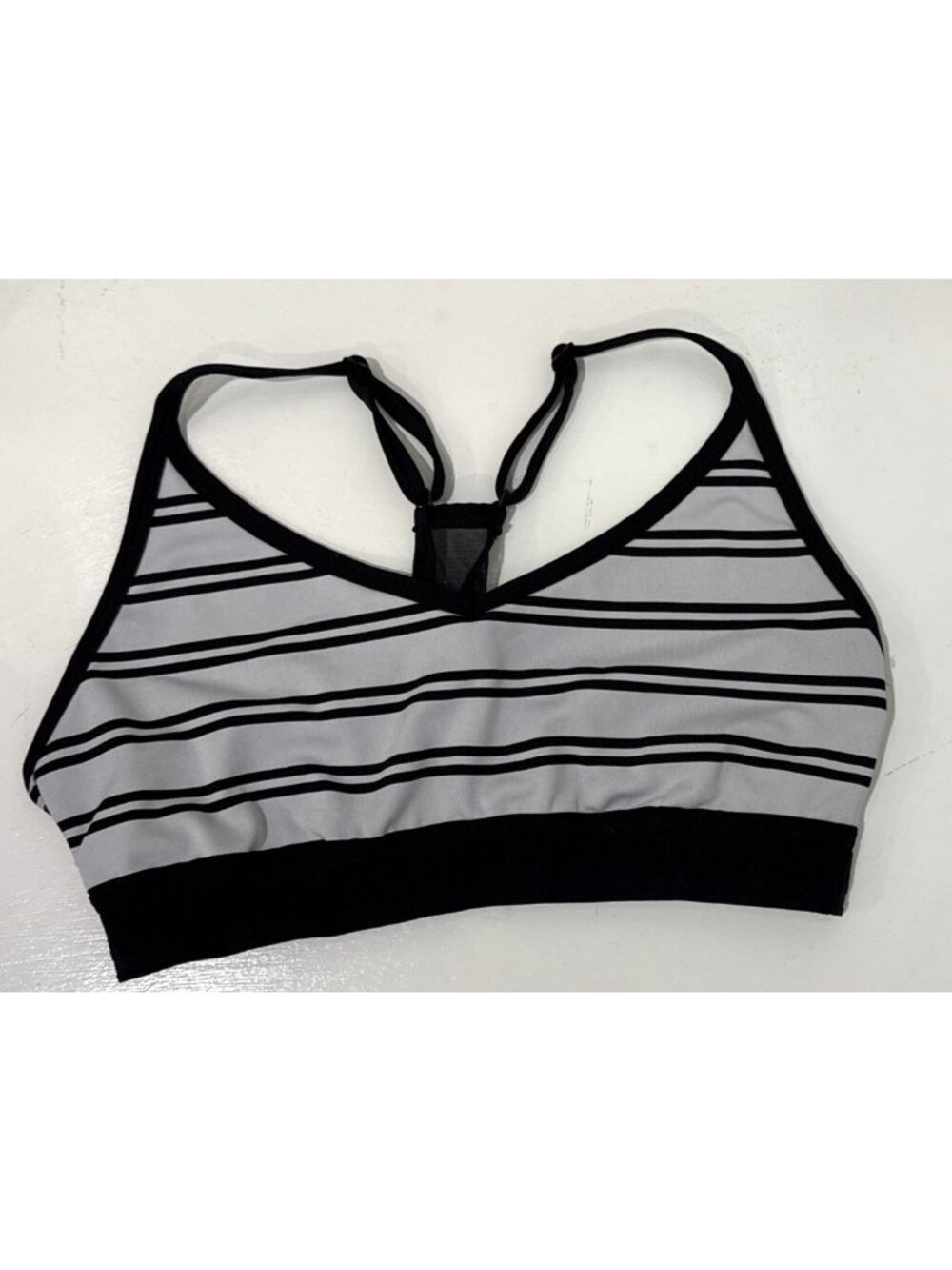 Victoria Secret Pink Ultimate Lightly Lined Gray Black Racerback Sports Bra Sz L